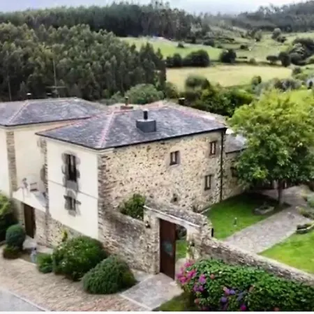 Rural Casona Trabadelo 3*