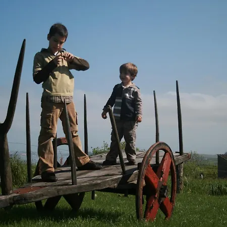 Rural Casona Trabadelo 3* 베갈데오