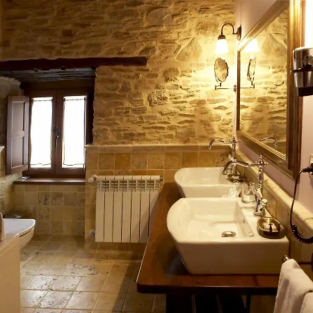 Rural Casona Trabadelo 3*