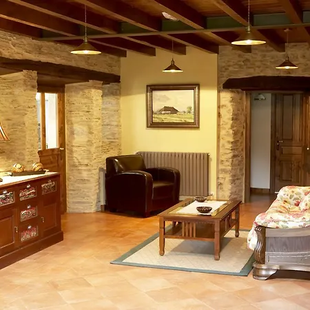 Hotel Rural Casona Trabadelo 3*