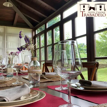 Rural Casona Trabadelo 3* 베갈데오
