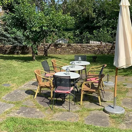 Rural Casona Trabadelo 3* 베갈데오