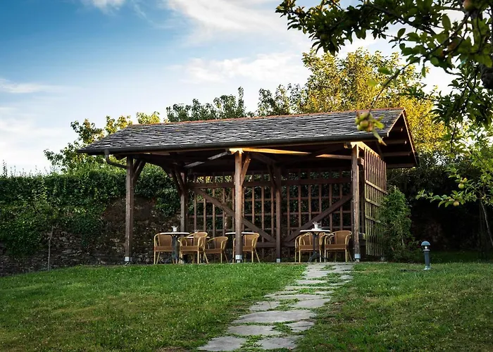 卡瑟纳特拉巴德罗乡村酒店 3* 韦加蒂奥